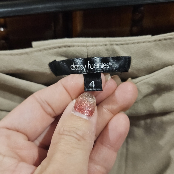 Daisy Fuentes Dress Capri Pants - Picture 3 of 5